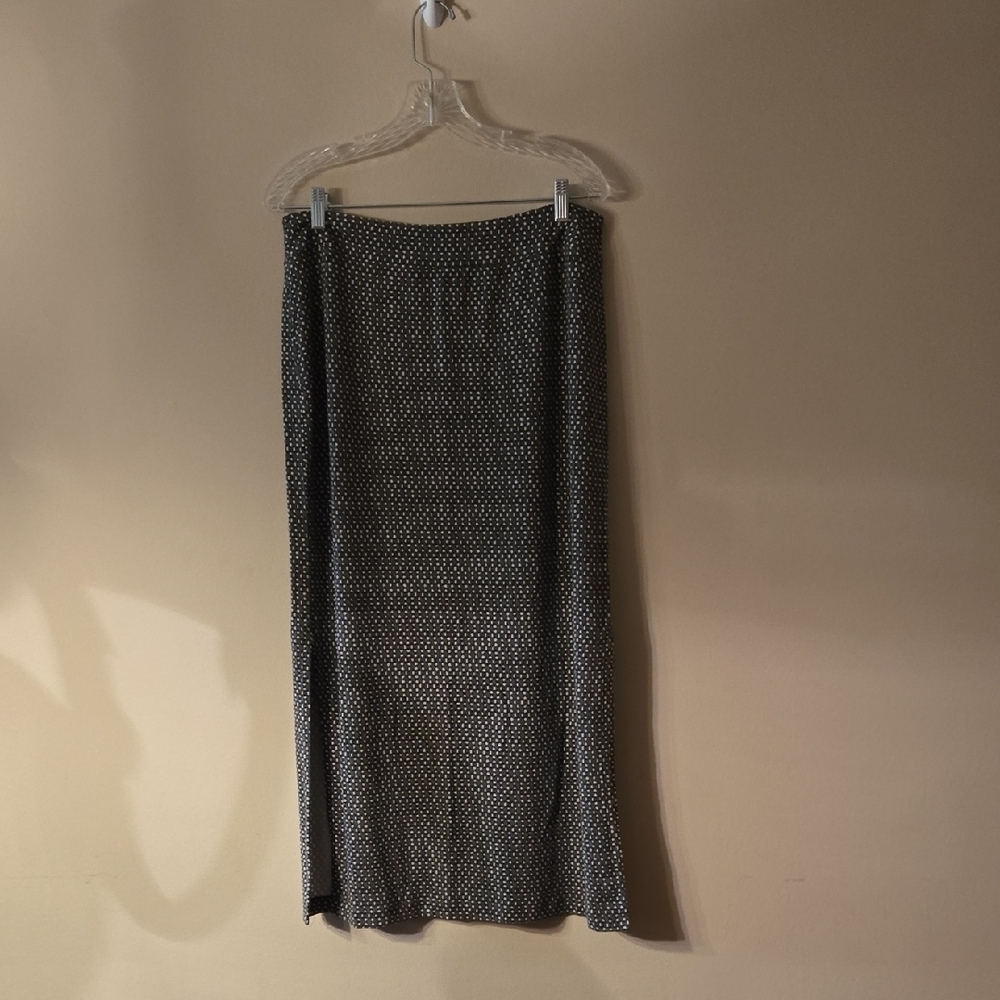 J. Jill Gray Ribbed Maxi Skirt. Classic And Quiet Luxury!